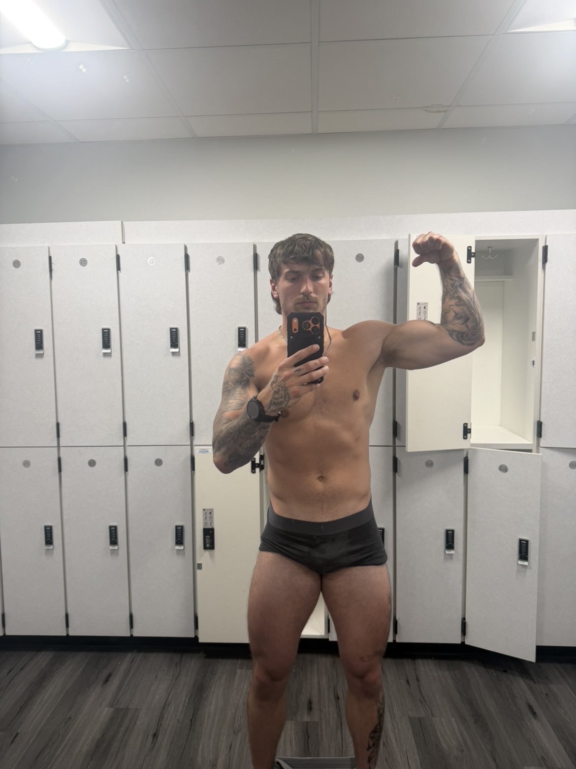 Smigosss fitness coach mirror photo